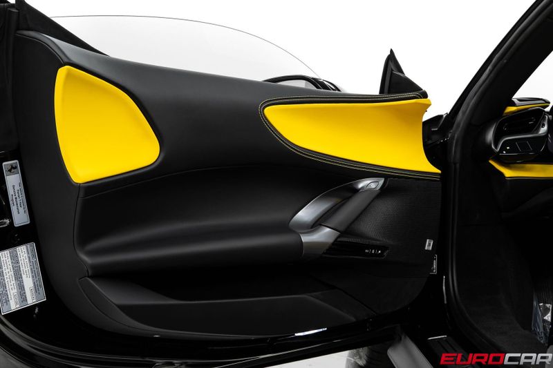 2024 Ferrari SF90 Spider *CARBON RACING SEATS * FULL PPF*Image 30