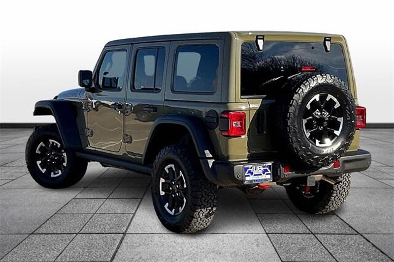 2025 Jeep Wrangler 4-door RubiconImage 3