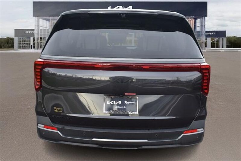 2025 Kia Carnival SX PrestigeImage 4