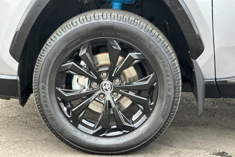 Used 2023 Toyota RAV4 Hybrid SEImage 24