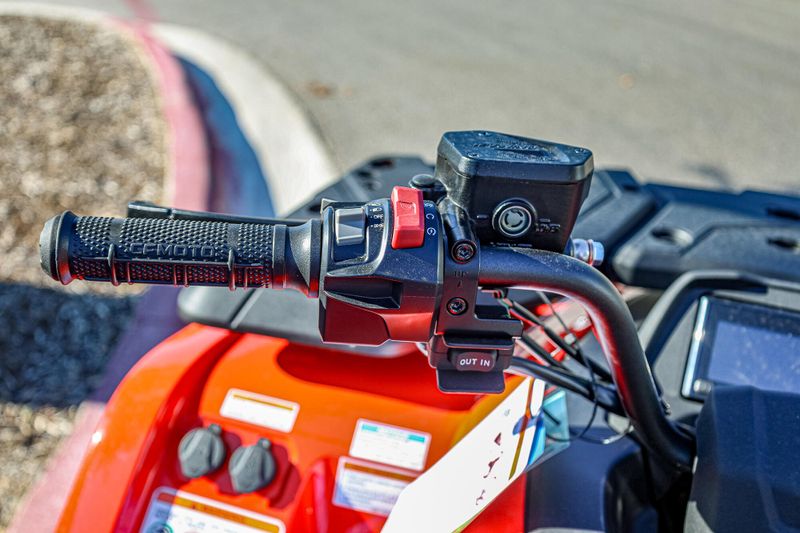 2025 CFMOTO CFORCE 500S MAGMA RED Image 9