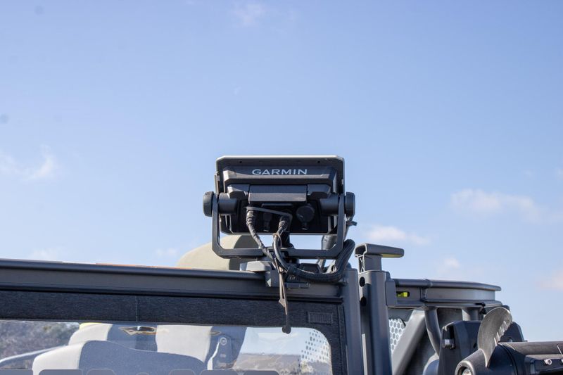 NEW 2026 SEADOO SWITCH FISH COMPACT 170HP WITH PAINTED TRAILER Image 12