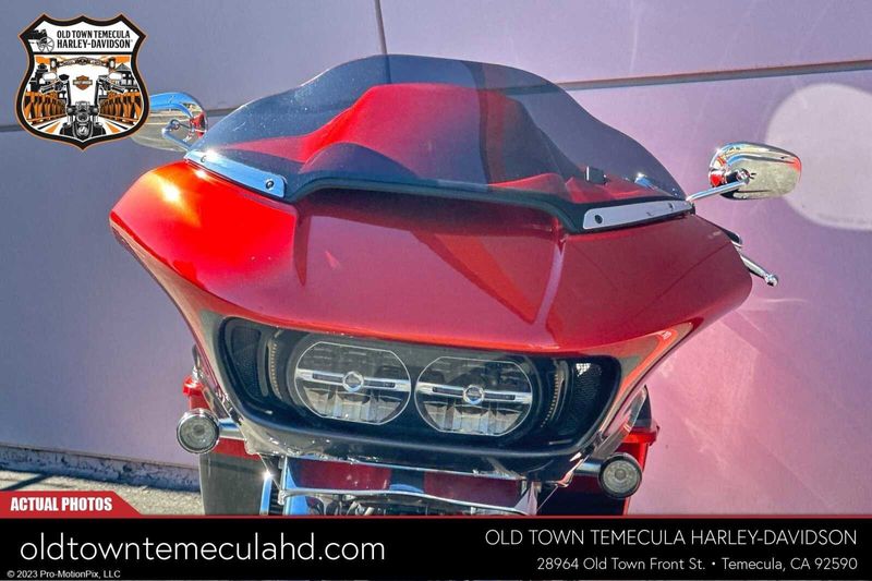 2018 Harley-Davidson Road Glide in a ORNGLAVA/DKALOY W/PINSTRIPE exterior color. BMW Motorcycles of Temecula – Southern California (951) 506-6903 bmwmotorcyclesoftemecula.com 