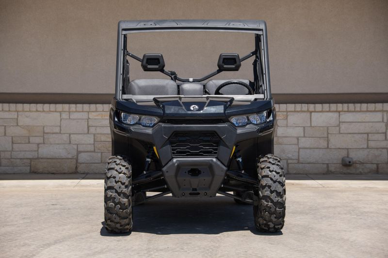 2025 Can-Am DEFENDER DPS HD9 STEALTH BLACKImage 8