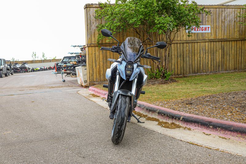USED 2024 SUZUKI GSX-8S Image 10