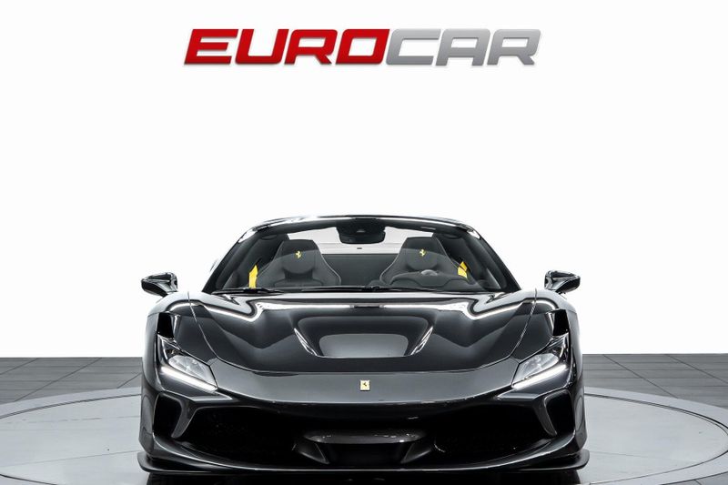 2022 Ferrari F8 Spider *HUGE CARBON OPTIONS * PASSENGER DISPLAY*Image 10