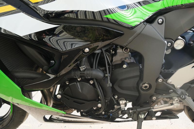 NEW 2025 KAWASAKI NINJA ZX6R KRT EDITION ABS Image 15