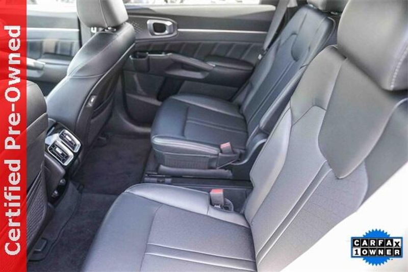 Used 2021 Kia Sorento SXImage 18