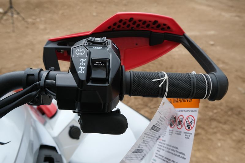 NEW 2026 CAN-AM RENEGADE X MR 1000R Image 25