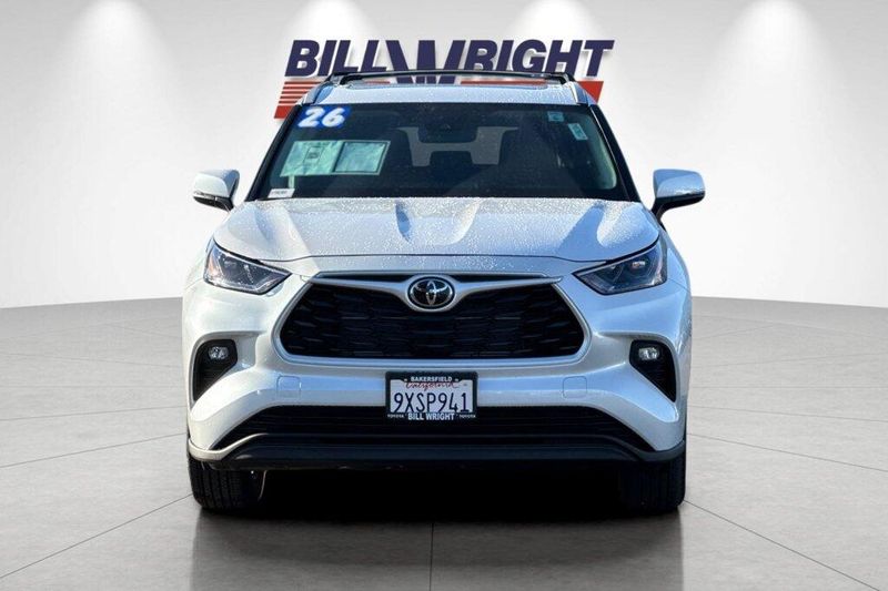 Used 2026 Toyota Highlander Hybrid XLEImage 8