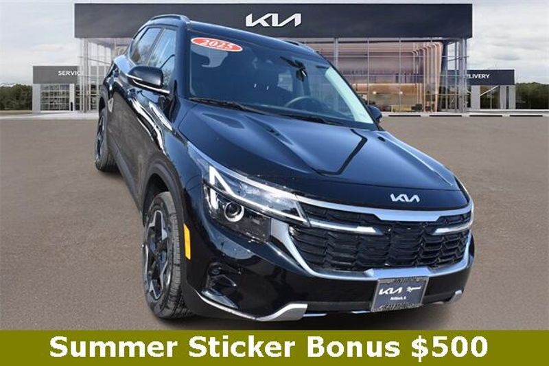 2025 Kia Seltos EXImage 9