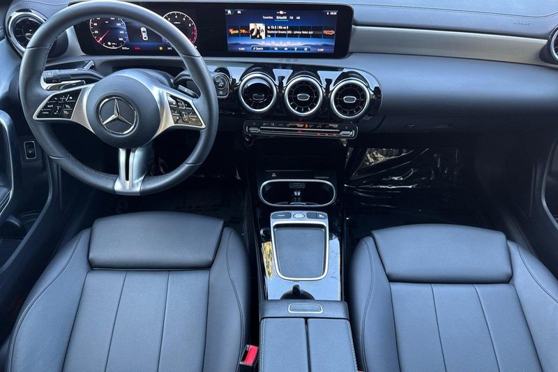Used 2025 Mercedes-Benz CLA 250Image 15