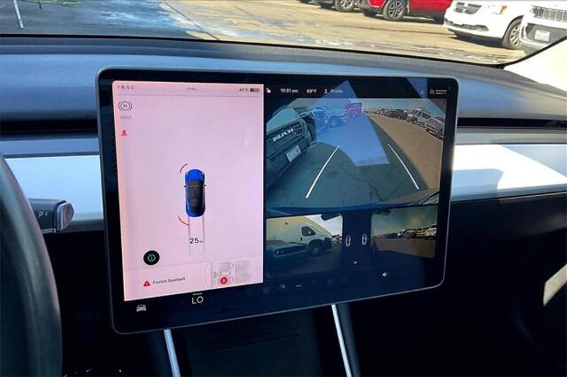 2018 Tesla Model 3 Long RangeImage 21