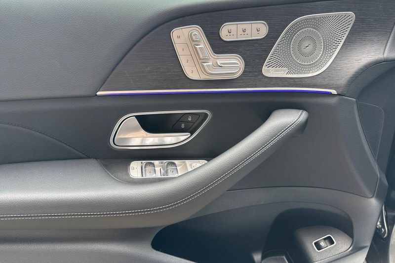 New 2026 Mercedes-Benz GLS 450Image 9