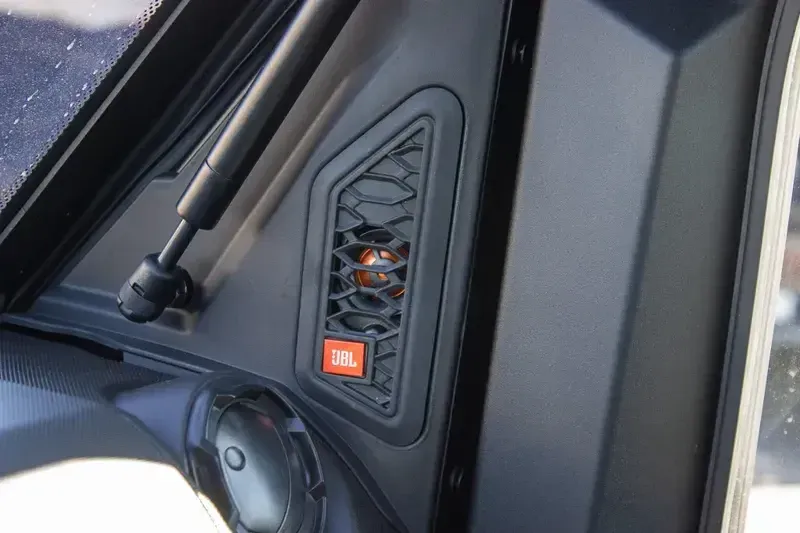 NEW 2026 POLARIS RANGER CREW XD 1500 NORTHSTAR ULTIMATE Image 24