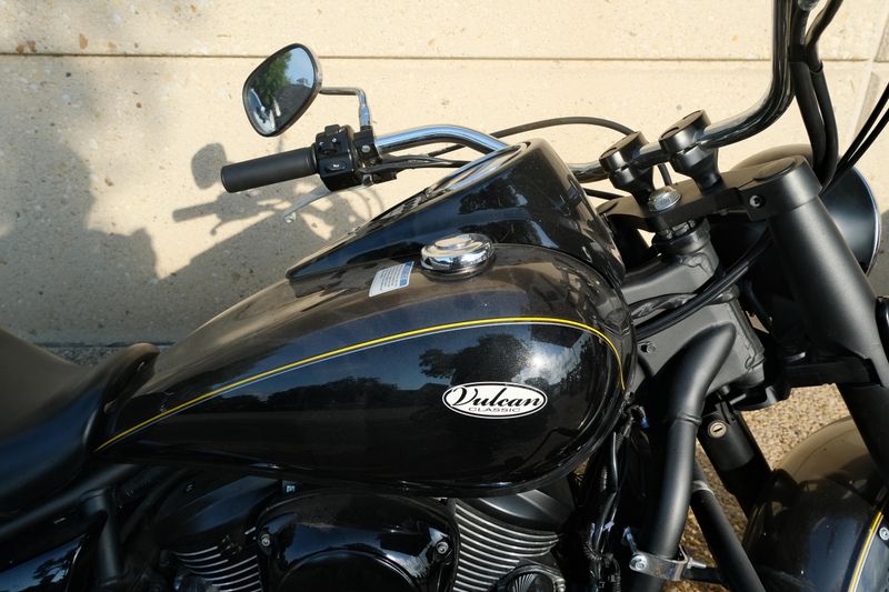 USED 2023 KAWASAKI VULCAN 900 CLASSIC Image 17