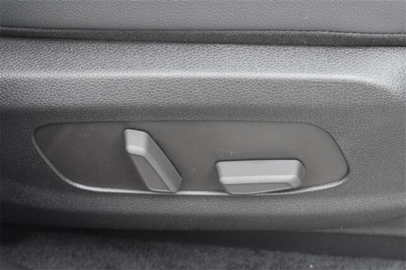 New 2026 Kia Carnival Hybrid SX PrestigeImage 12