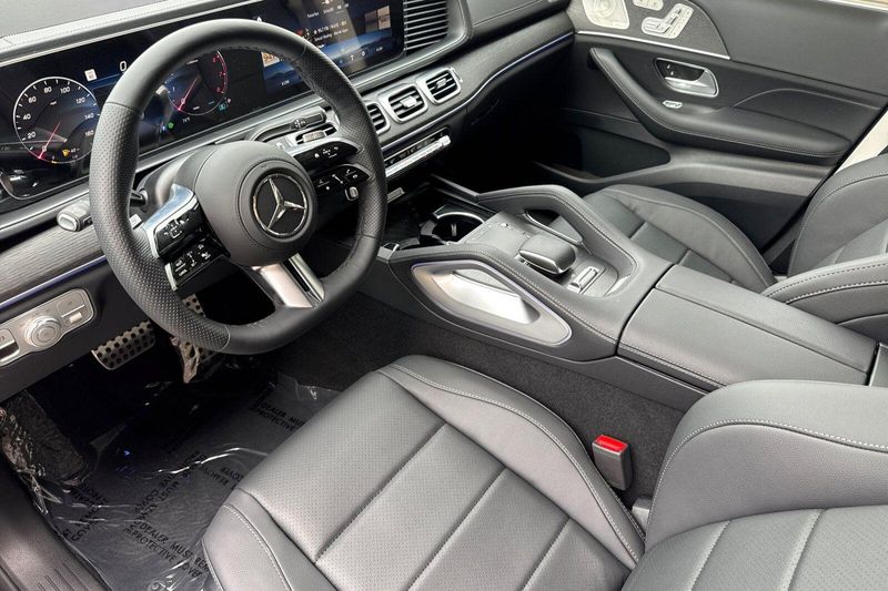 New 2026 Mercedes-Benz GLS 450Image 8