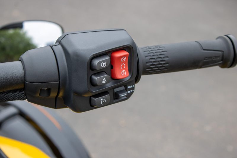 NEW 2026 CAN-AM SPYDER F3S Image 13