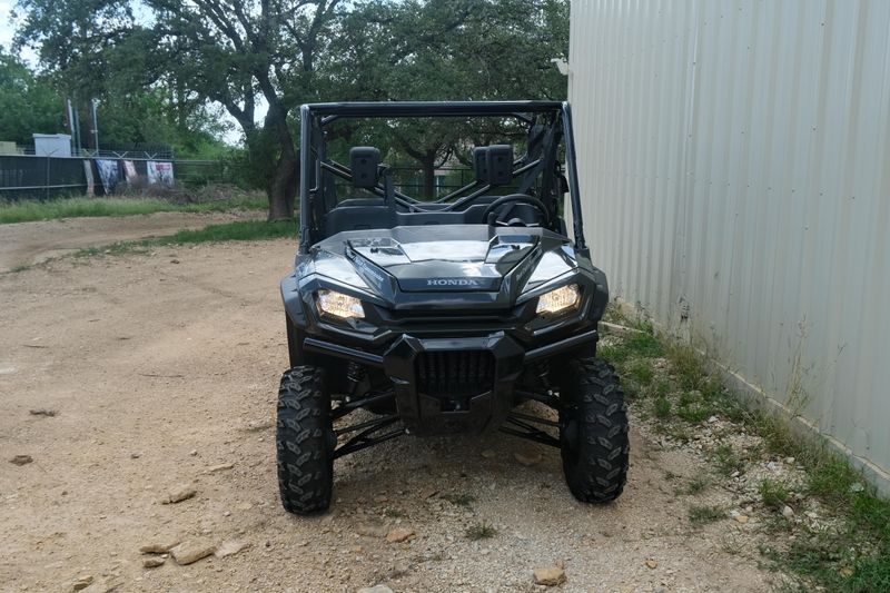 2025 Honda PIONEER 10006 DELUXE CREW BLACK FOREST GREEN Image 26