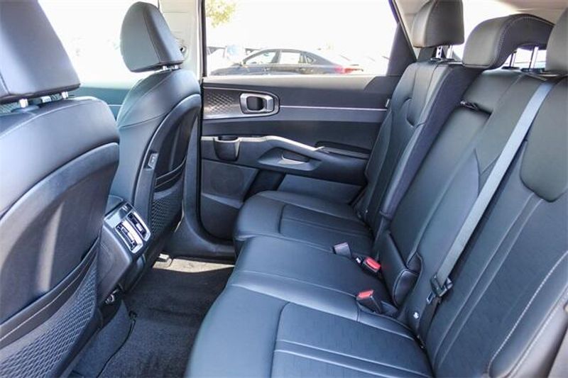 2025 Kia Sorento SImage 11