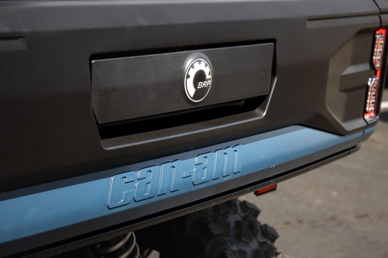 NEW 2026 CAN-AM DEFENDER MAX LIMITED CAB HD11 Image 13