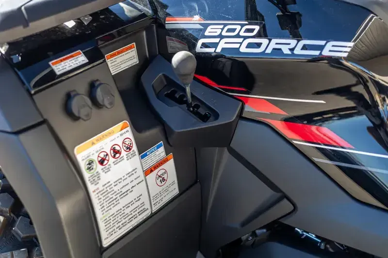 2025 CFMOTO CFORCE 600 NEBULA BLACK Image 12