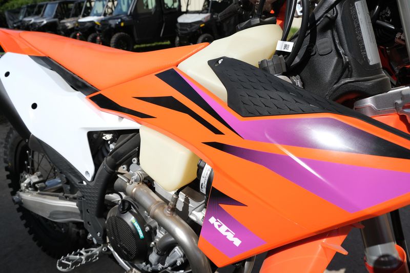 2024 KTM 350 XWF ORANGEImage 6