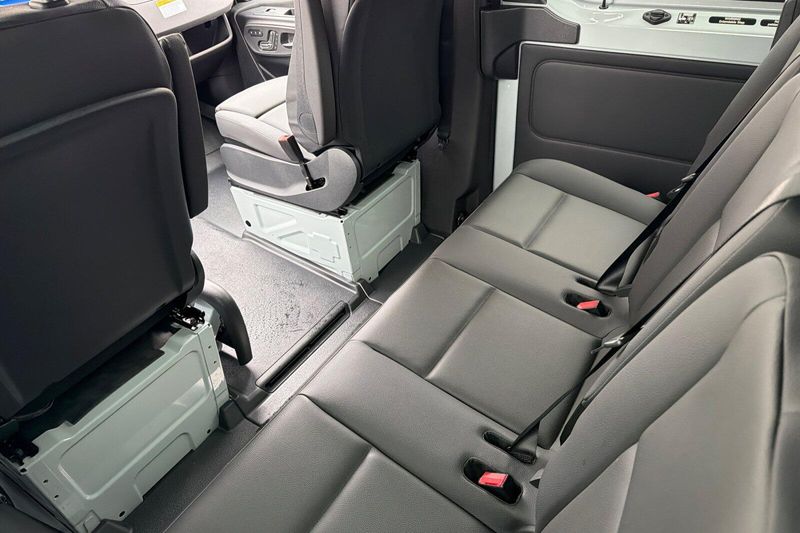 New 2026 Mercedes-Benz Sprinter 2500 Crew 144 WBImage 8