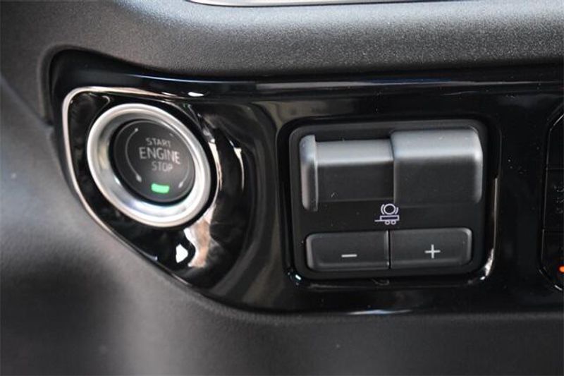 2025 Chevrolet Silverado 1500 LTZImage 34