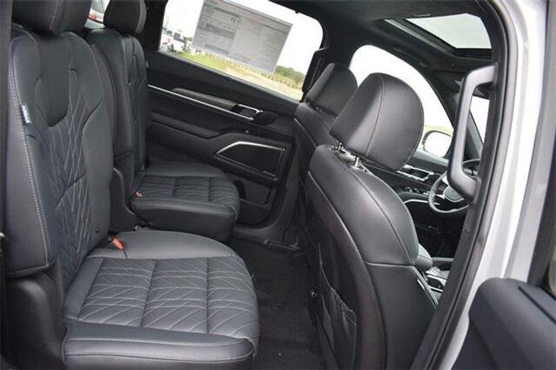 2025 Kia Telluride SX-Prestige X-ProImage 16