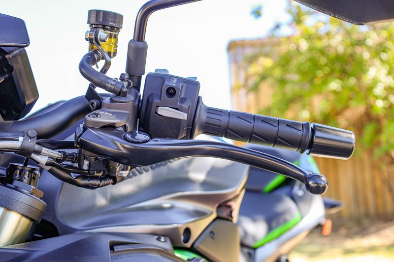 NEW 2025 KAWASAKI Z H2 SE ABS Image 27