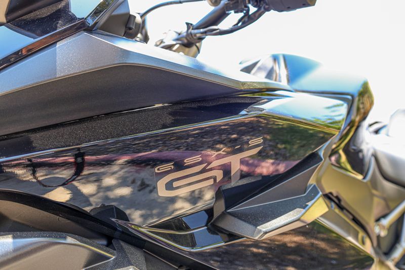 USED 2024 SUZUKI GSX-S1000GT CA Image 8