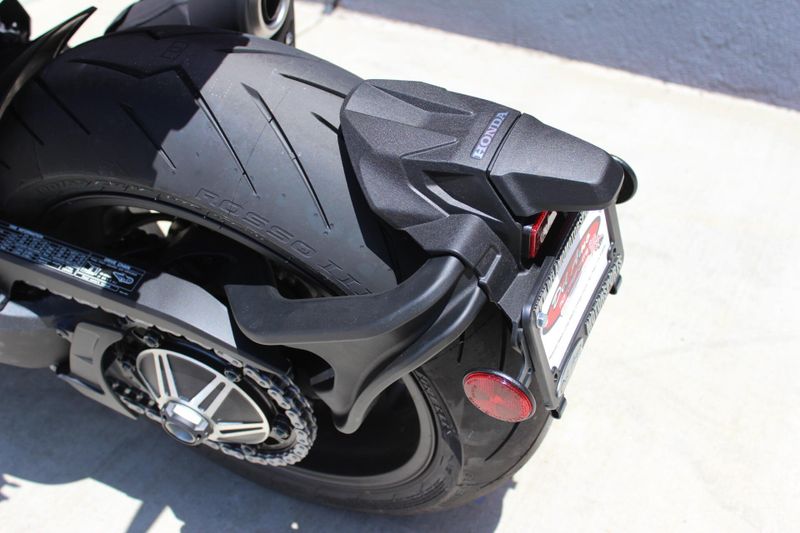 2024 Honda CB1000RR ABS Image 9