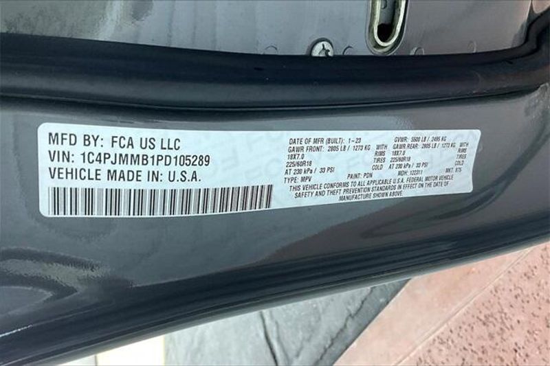 Used 2023 Jeep Cherokee AltitudeImage 33