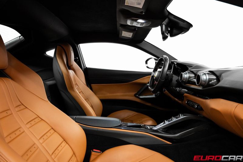 2020 Ferrari 812 Superfast *CARBON FIBER STEERING WHEEL * DAYTONA  SEATS*Image 39