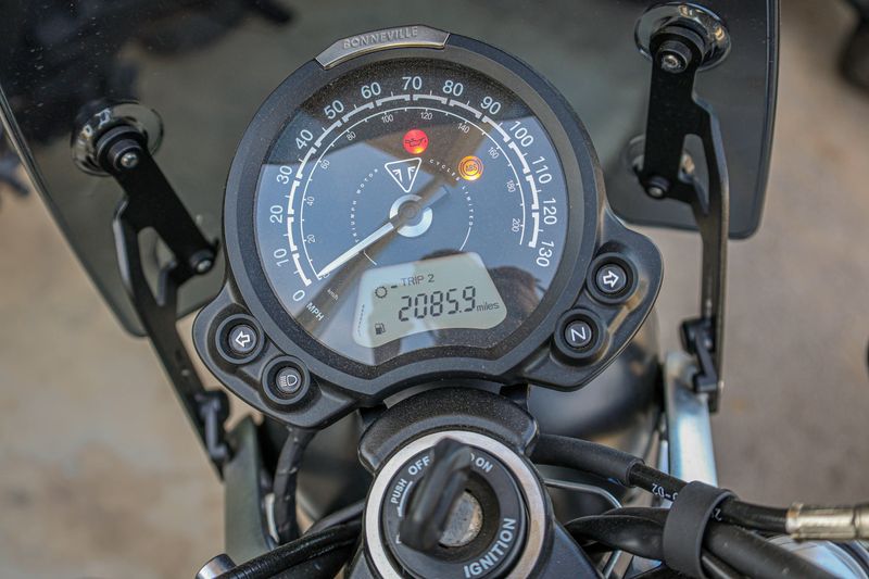 USED 2023 TRIUMPH SPEED TWIN 900 Image 23