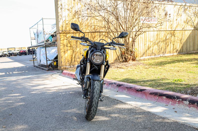 USED 2024 HONDA CB300R ABS Image 10