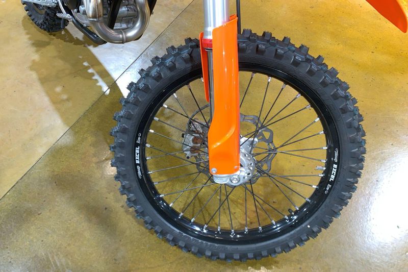 New 2025 KTM 450 SX-F Image 17