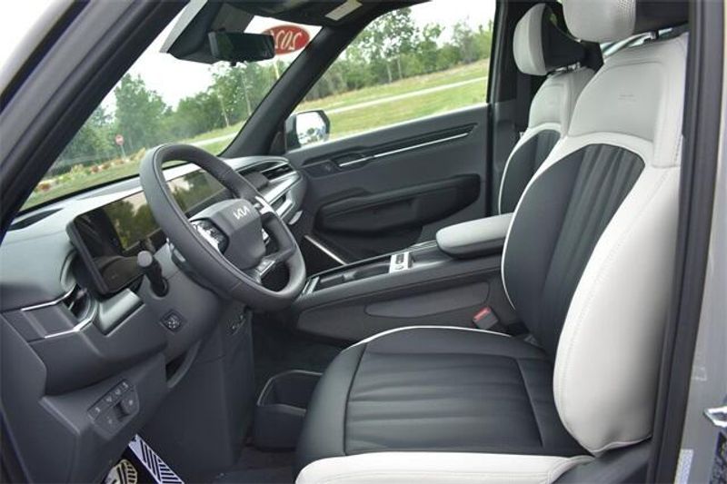 New 2026 Kia EV9 GT-LineImage 26