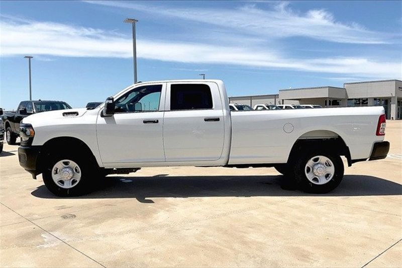 2024 RAM 3500 Tradesman Crew Cab 4x4 8