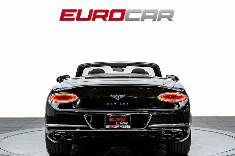 2023 Bentley Continental GTC V8 *FRONT SEAT COMFORT SPEC * TWO-TONE INTERIOR*Image 5