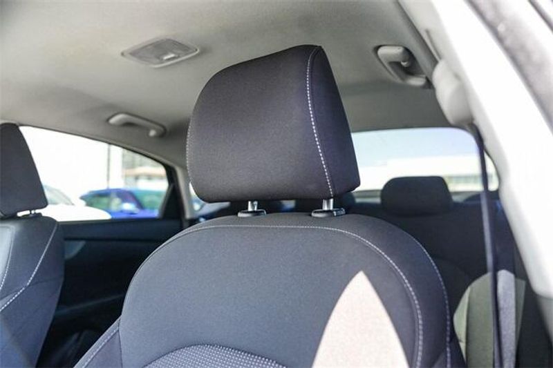 2021 Kia Forte LXSImage 25