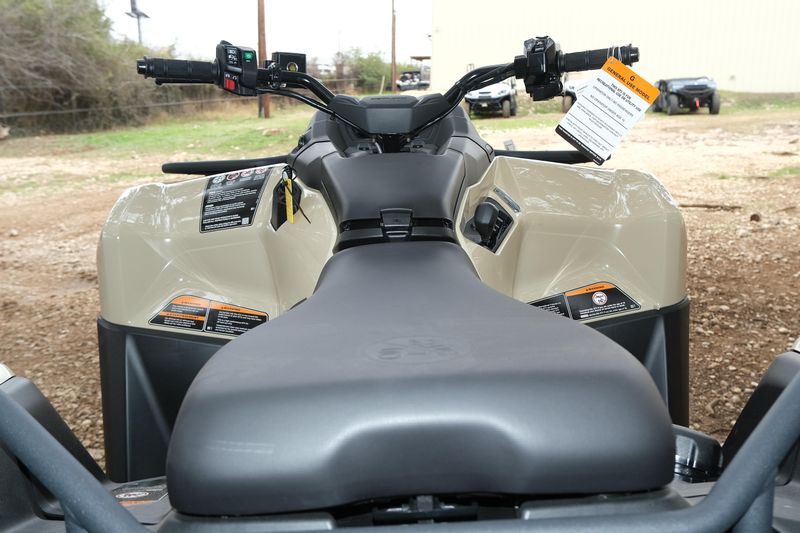 2025 Can-Am OUTLANDER PRO HD7 DESERT TANImage 5