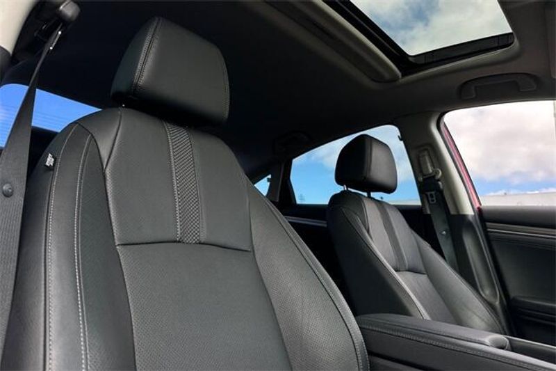 Used 2020 Honda Civic TouringImage 14