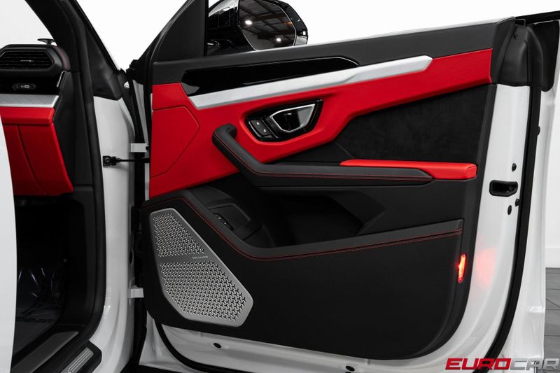 2021 Lamborghini Urus *PANORAMIC SUNROOF * FRONT PPF*Image 21