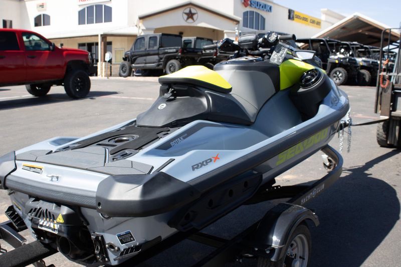 NEW 2025 SEADOO RXPX 325 WITH SOUND SYSTEM Image 3