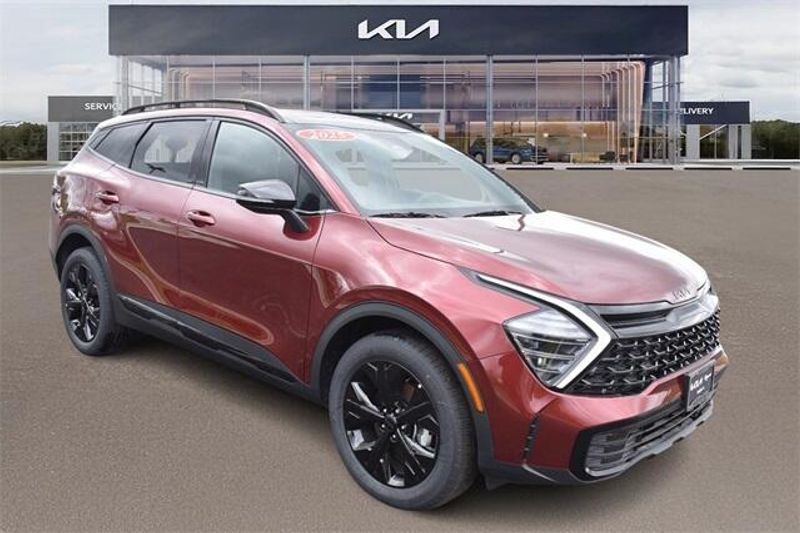 2025 Kia Sportage X-LineImage 1
