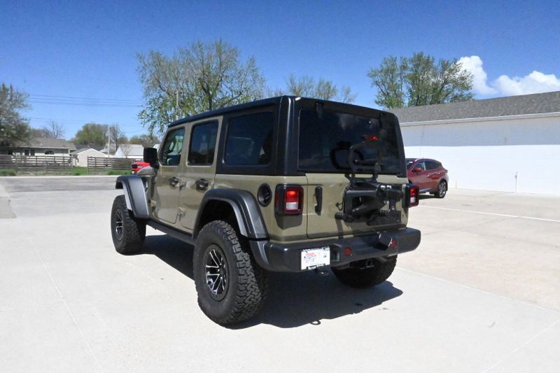 2025 Jeep Wrangler WillysImage 6