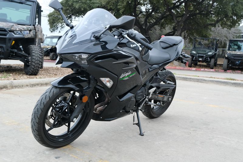 2024 Kawasaki NINJA 500 BLACKImage 6